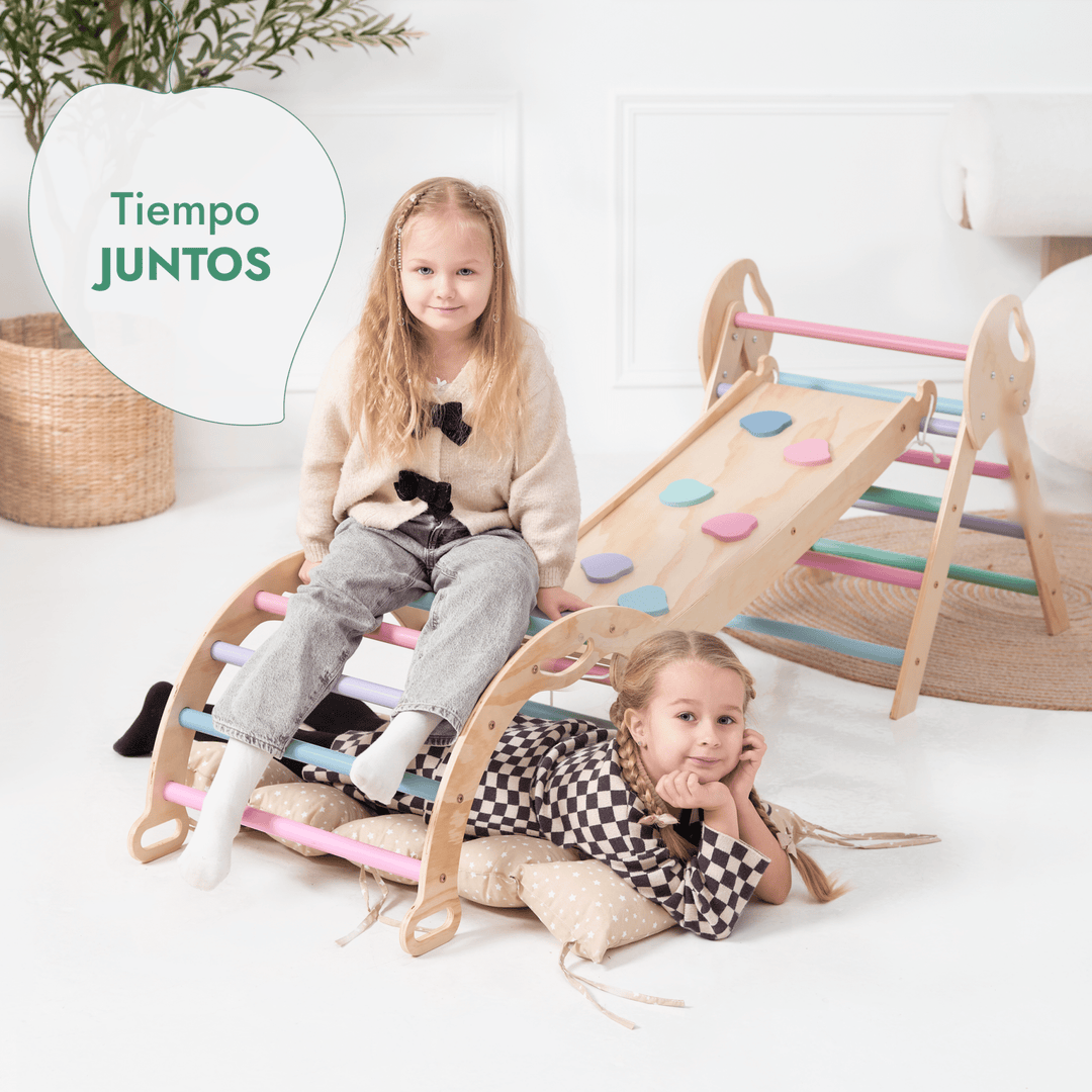 Set de Escalada 4 en 1 para Niños Pequeños: Escalera Triangular + Arco/Rocker + Tobogán/Rampa + Cojín - Pastel