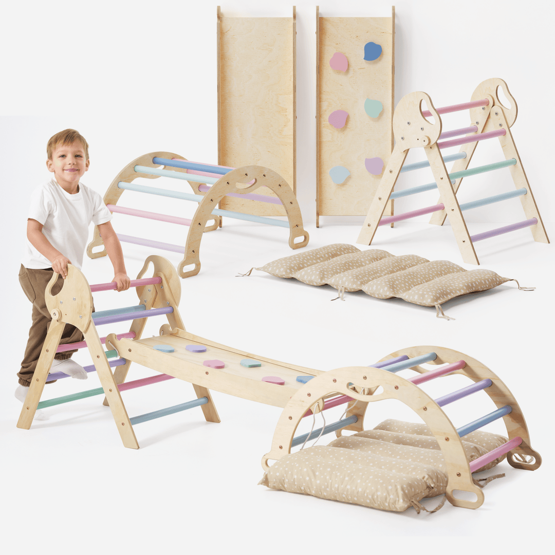 Set de Escalada 4 en 1 para Niños Pequeños: Escalera Triangular + Arco/Rocker + Tobogán/Rampa + Cojín - Pastel
